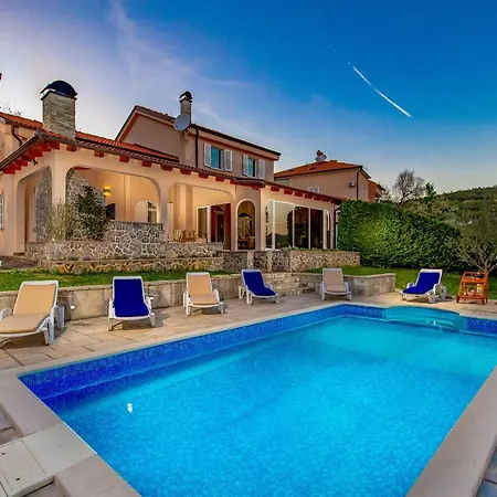 Viva Mare Villa *